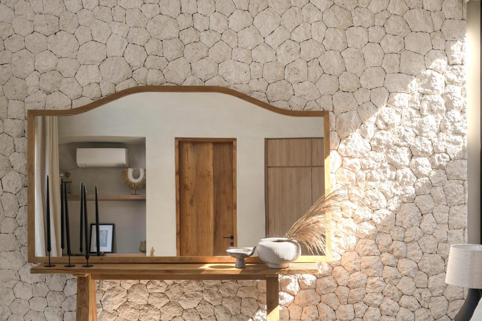 Zara Spacious, Chic And Classy 2 Bedroom 5 Minutes From Cliff Edge Villa