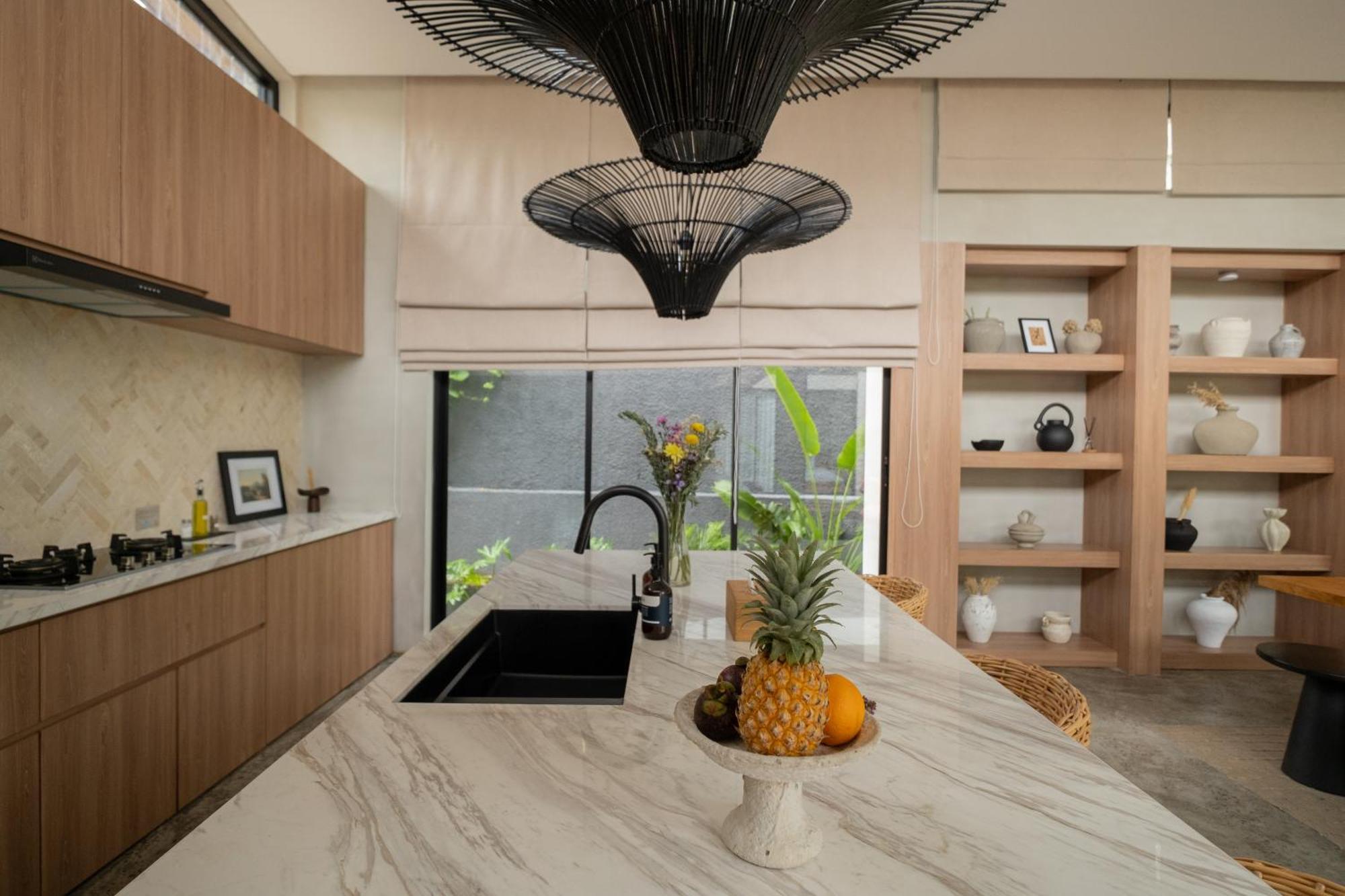 Zara Spacious, Chic And Classy 2 Bedroom 5 Minutes From Cliff Edge *