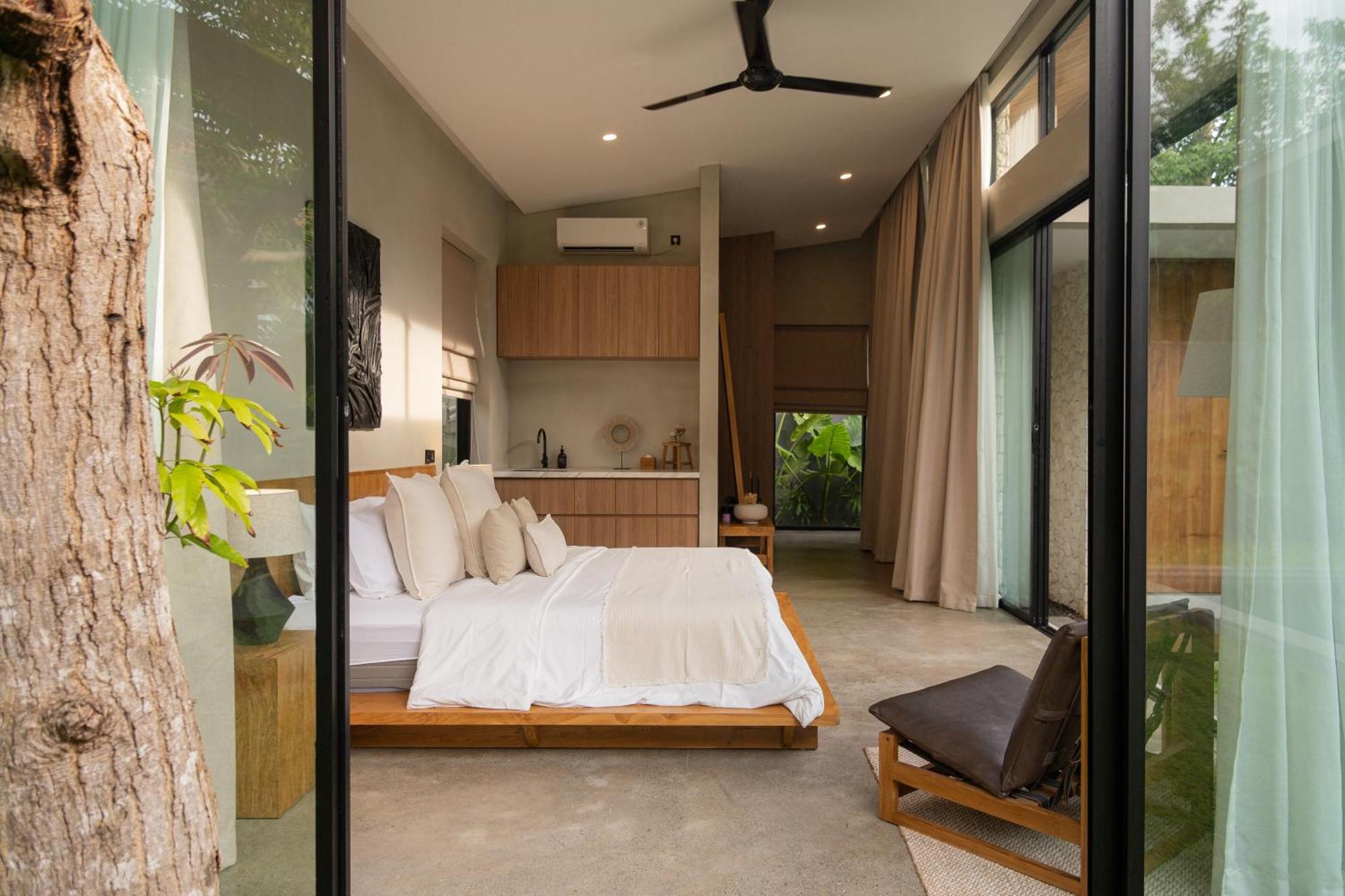 Villa Zara Spacious, Chic And Classy 2 Bedroom 5 Minutes From Cliff Edge Uluwatu (Bali)