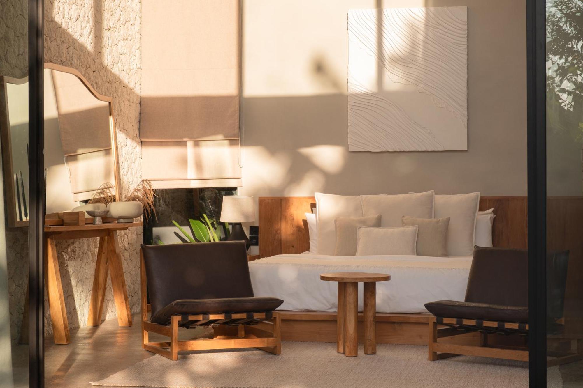 Zara Spacious, Chic And Classy 2 Bedroom 5 Minutes From Cliff Edge Uluwatu (Bali)